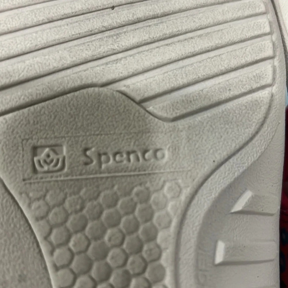 Red Floral Spenco Yumi Style Orthotic Flip Flops - Picture 10 of 10